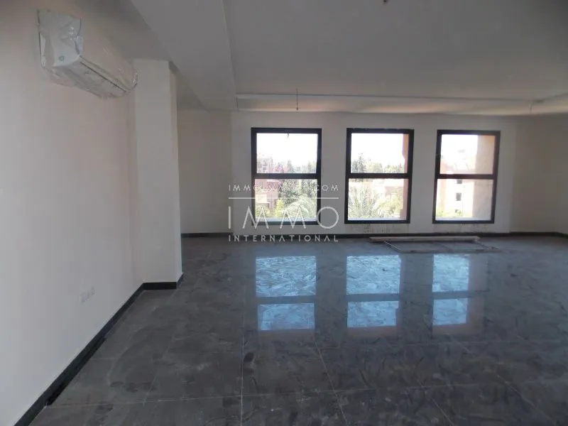 Emplacement exceptionnel au cœur de l'hivernage