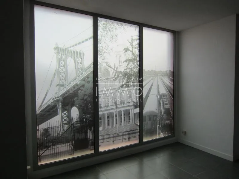 Plateaux-bureaux modernes de 220 m2