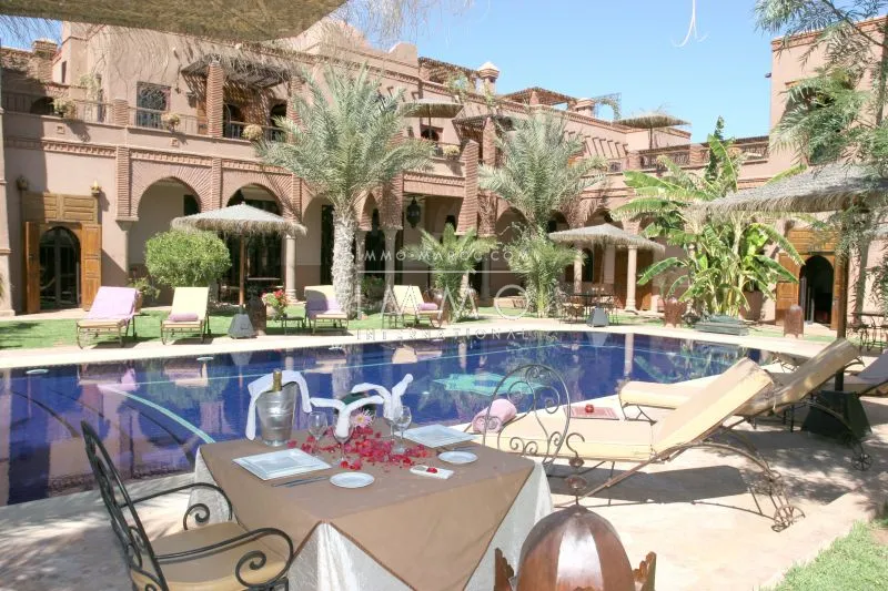Palais d’hôtes situé dans un nouveau quartier résidentiel de marrakech,