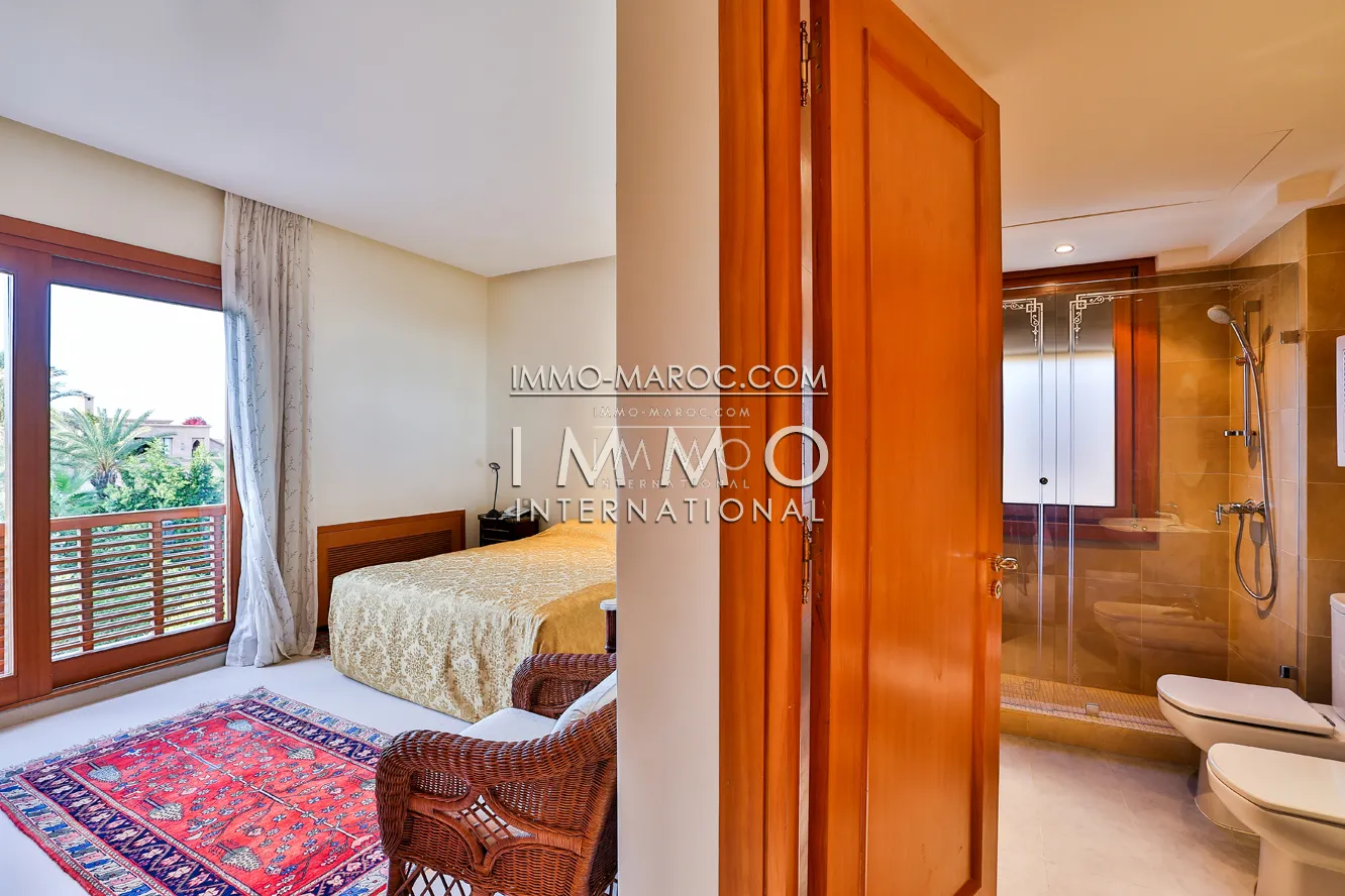 Luxueuse villa moderne sur golf