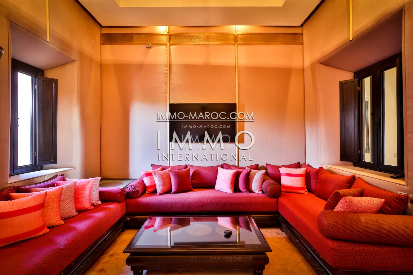 Trés belle propriété a la palmeraie de marrakech de style moderne et marocain