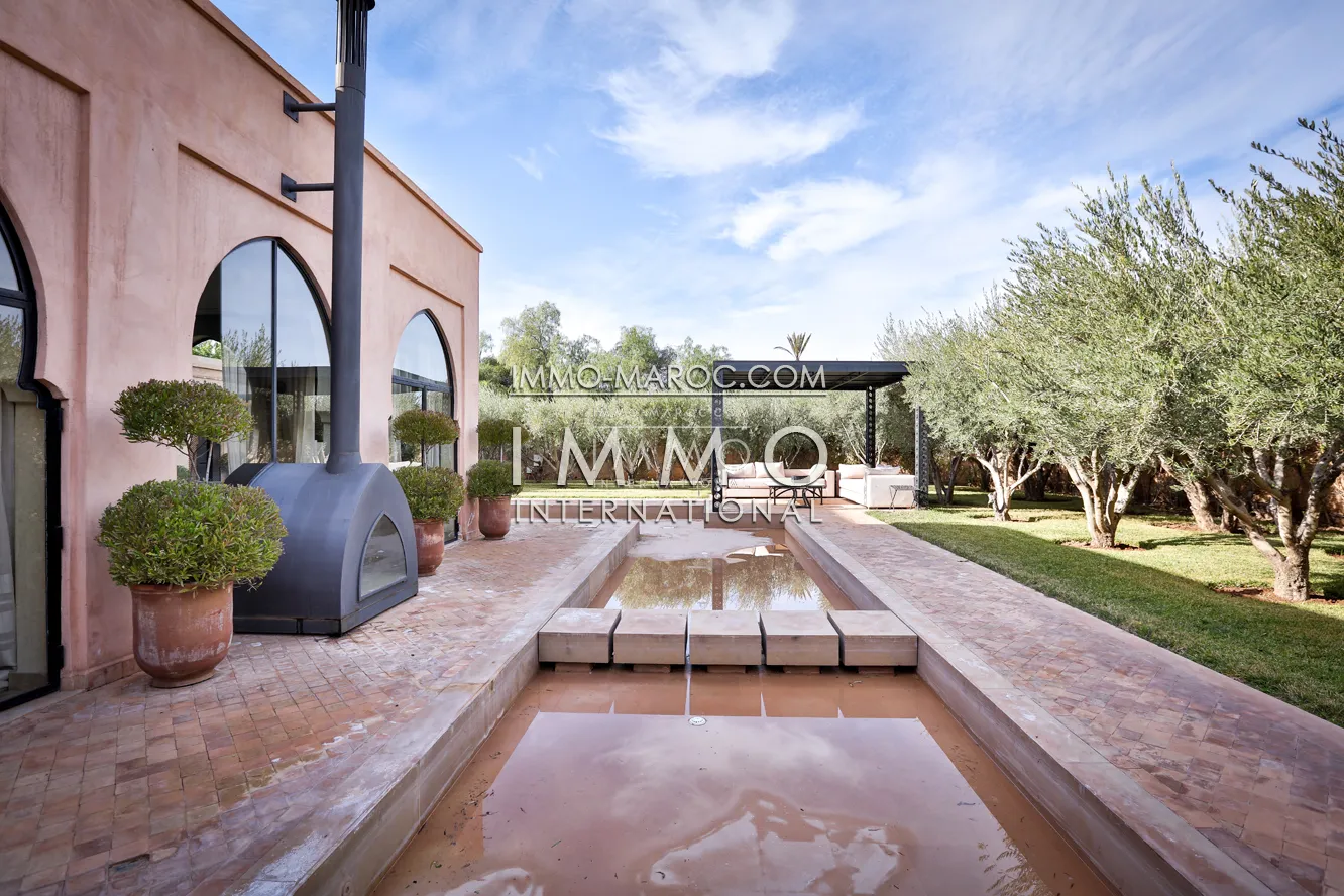 Trés belle propriété a la palmeraie de marrakech de style moderne et marocain
