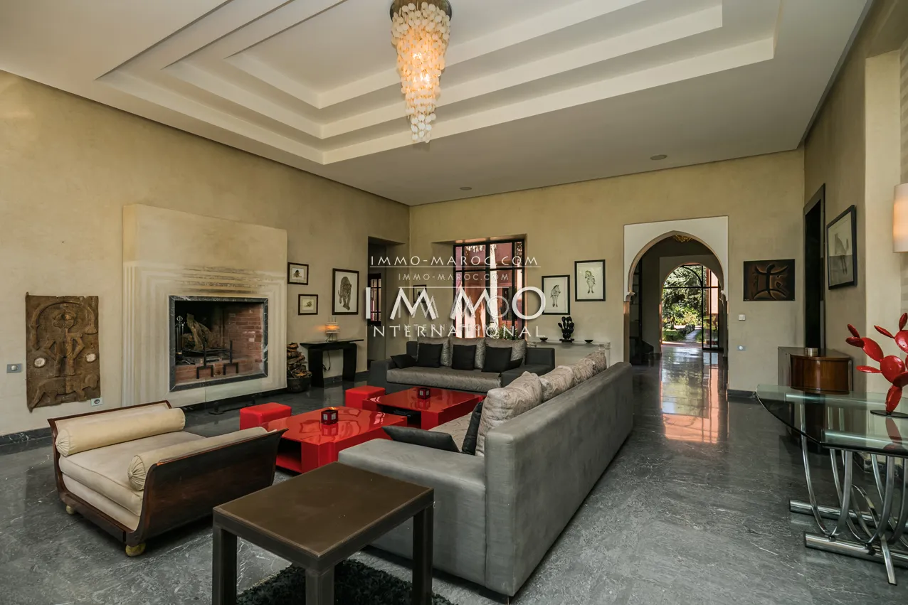 Très belle propriété a vendre sur un parc arboré d'oliviers centenaires d'un hectare