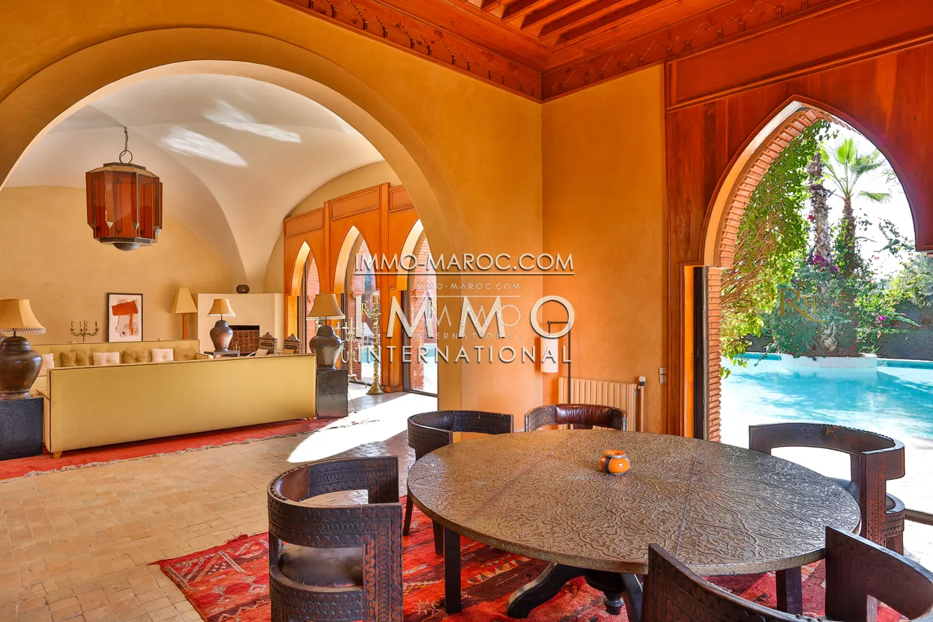 Magnifique villa avec 2 piscines en première ligne du golf d'amelkis - marrakech