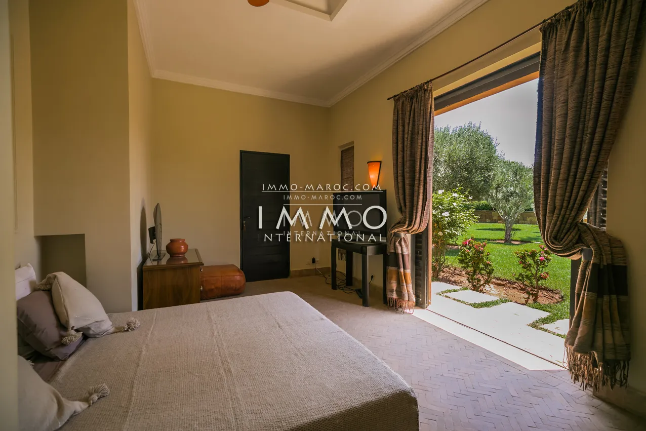 Tres belle villa a vendre a bab atlas palmeraie