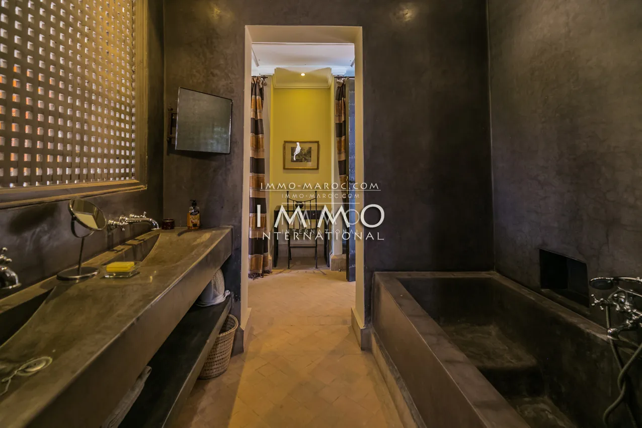 Tres belle villa a vendre a bab atlas palmeraie