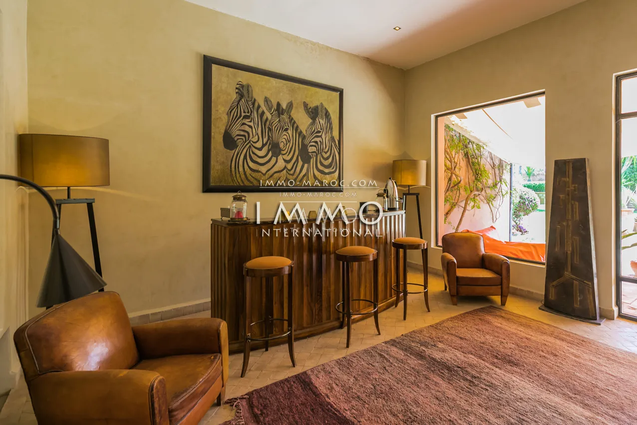 Tres belle villa a vendre a bab atlas palmeraie