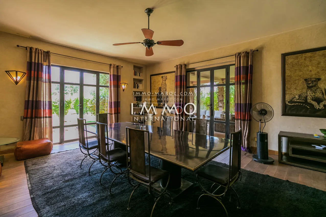 Tres belle villa a vendre a bab atlas palmeraie