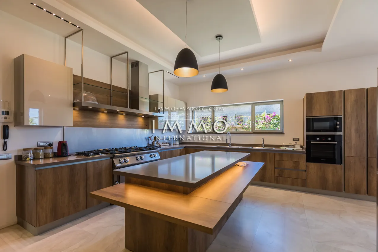 Impressionnante première ligne de golf a vendre