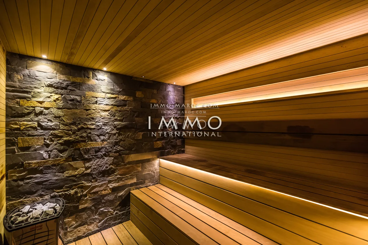 Impressionnante première ligne de golf a vendre