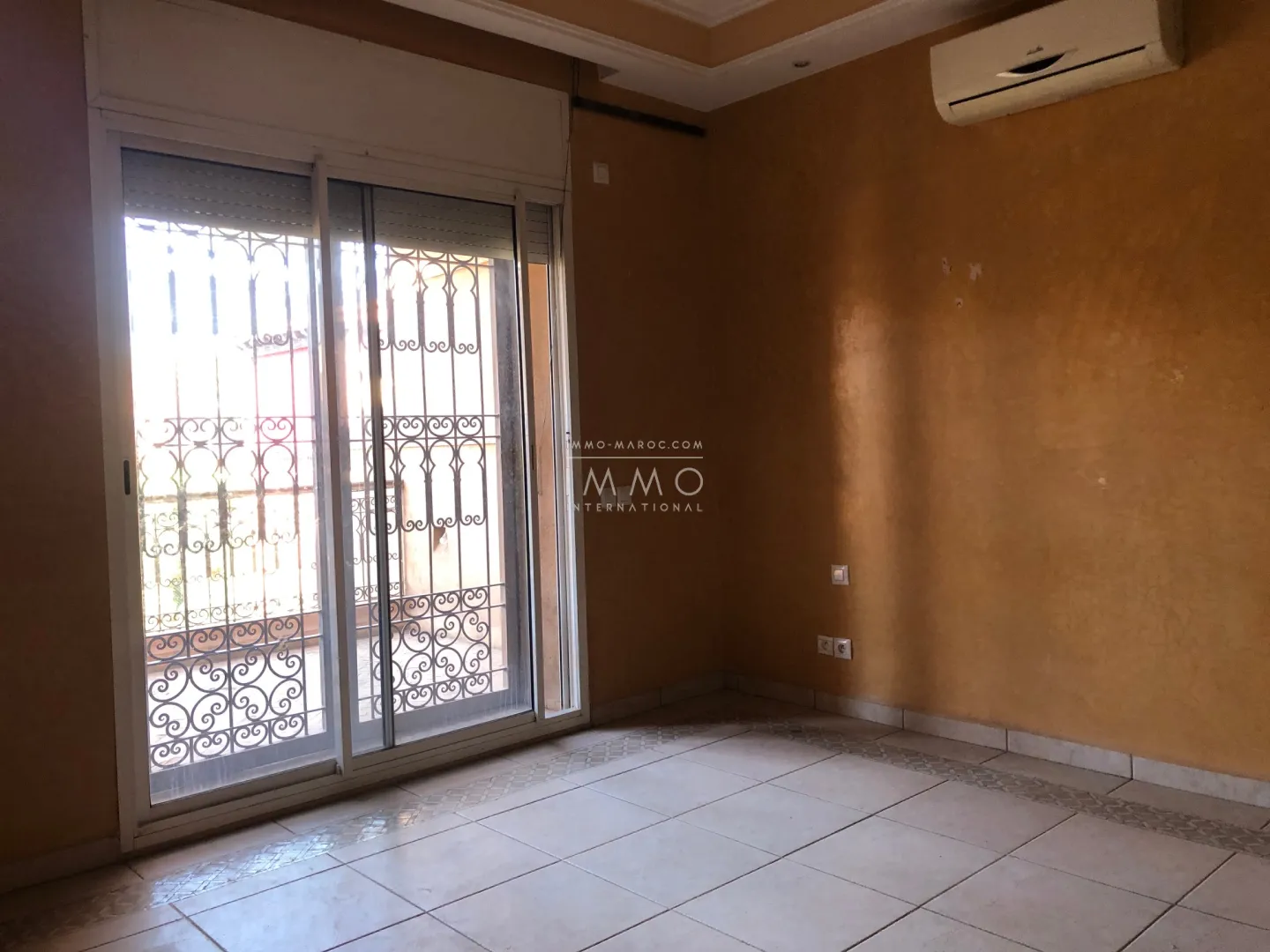 Jolie villa familiale proche de l'école victor hugo dans  le quartier de targa