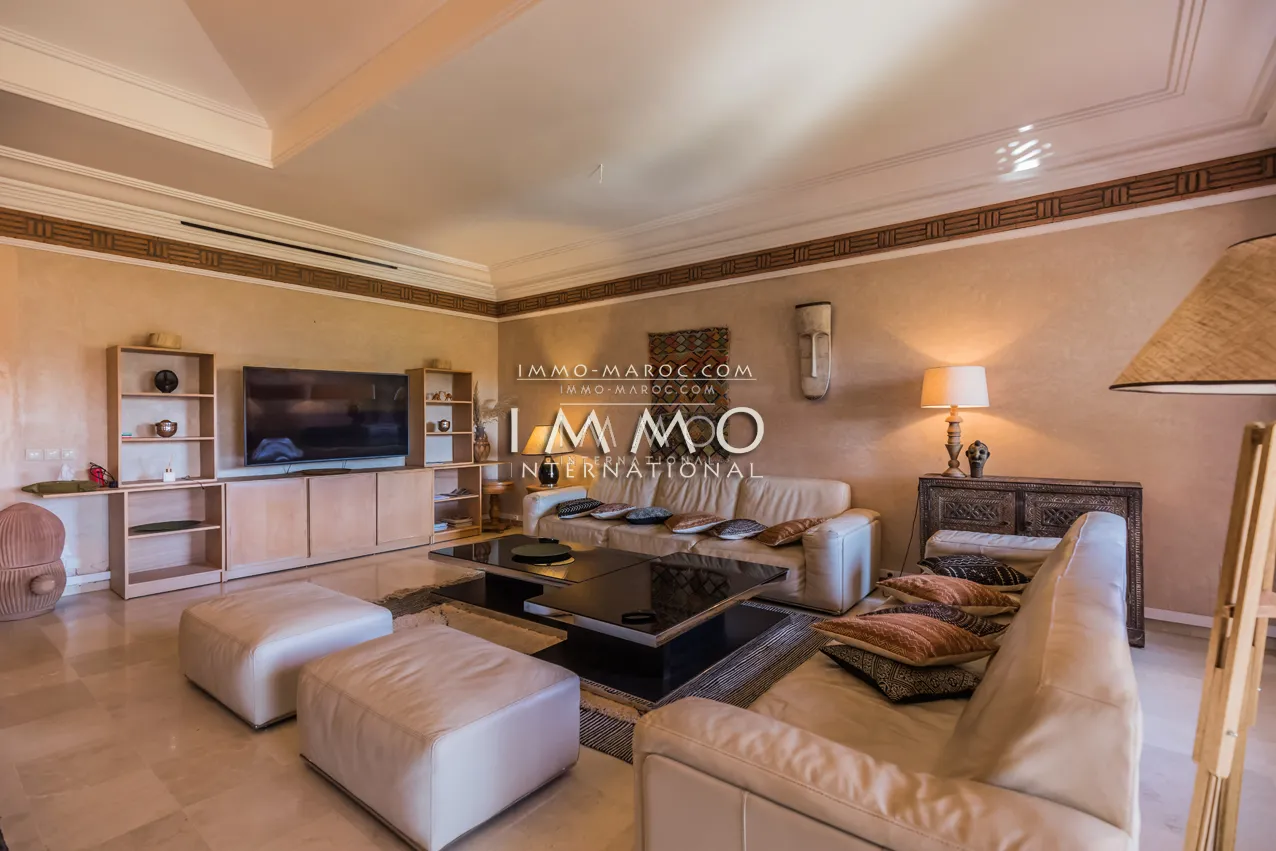 Appartement de trois chambres a vendre dans une résidence avec piscine marrakech