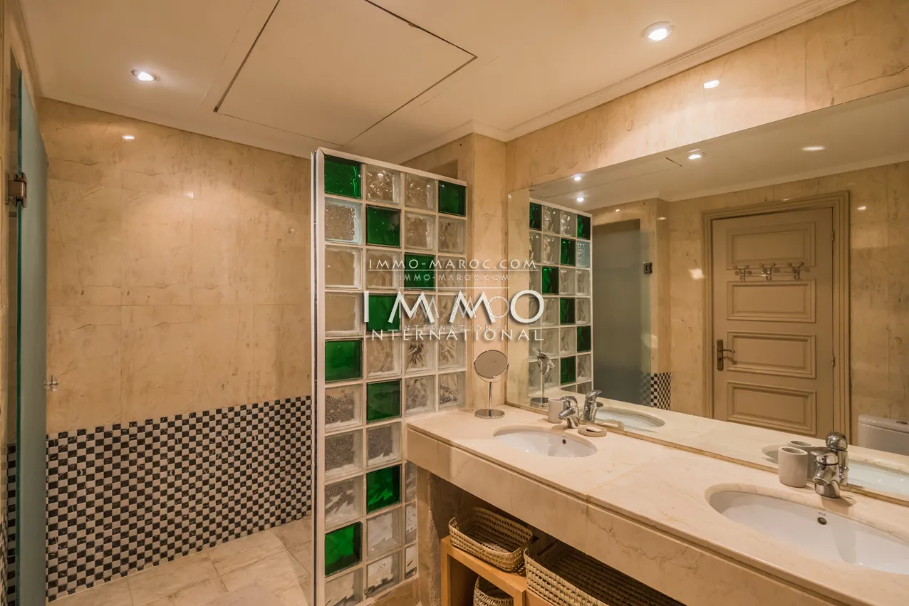Appartement de trois chambres a vendre dans une résidence avec piscine marrakech