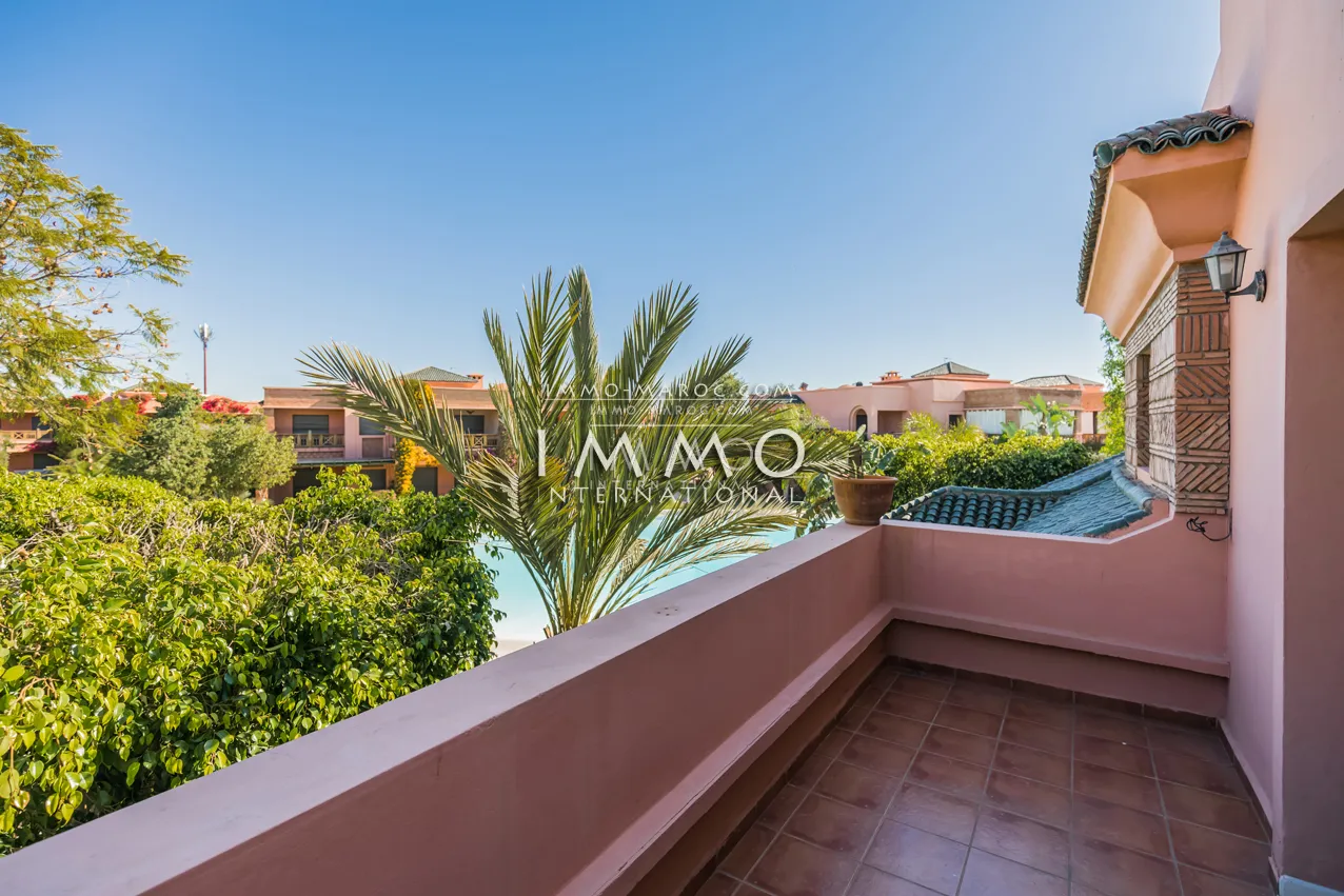 Appartement de trois chambres a vendre dans une résidence avec piscine marrakech