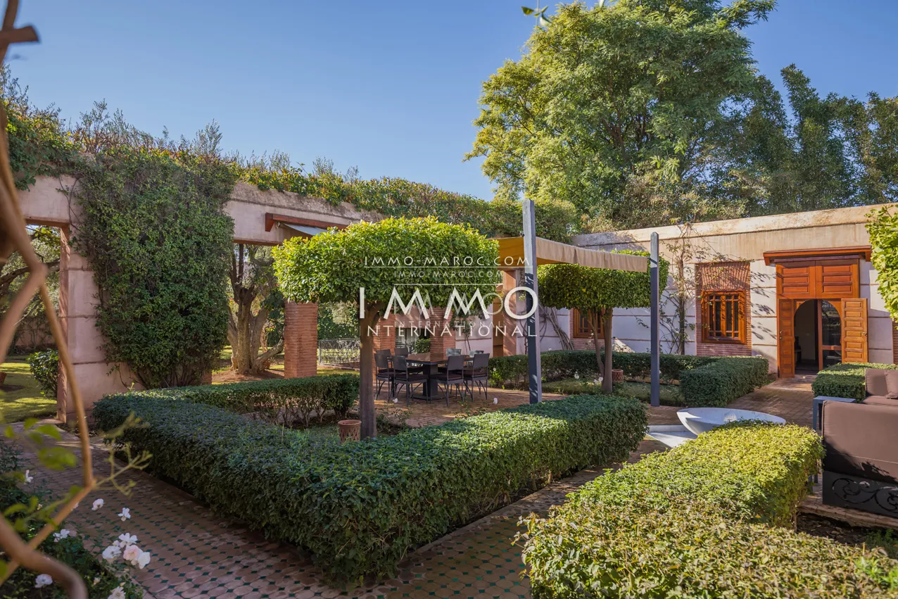 Superbe villa a vendre première ligne de golf amelkis marrakech 