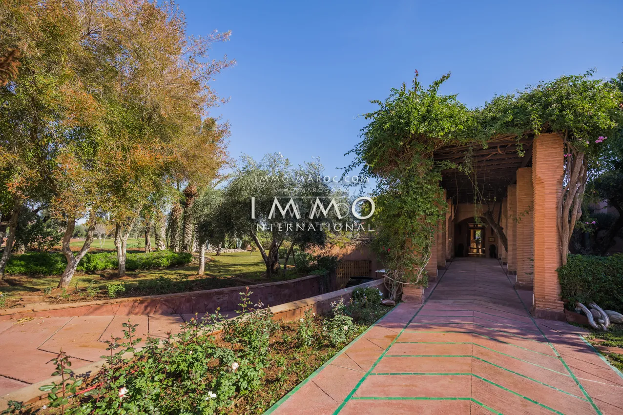 Superbe villa a vendre première ligne de golf amelkis marrakech 