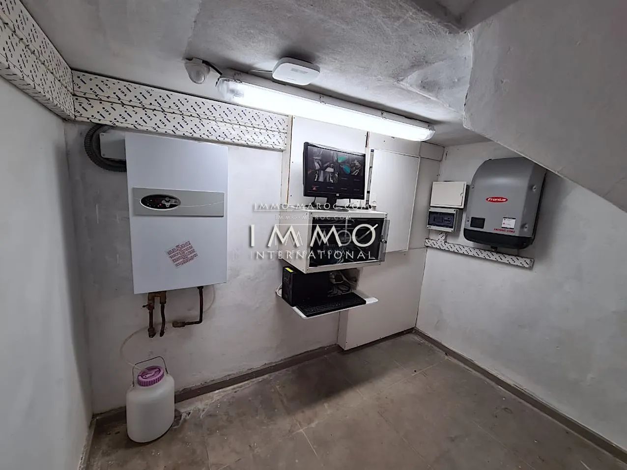 Maison contemporaine a vendre indépendante front de golf 