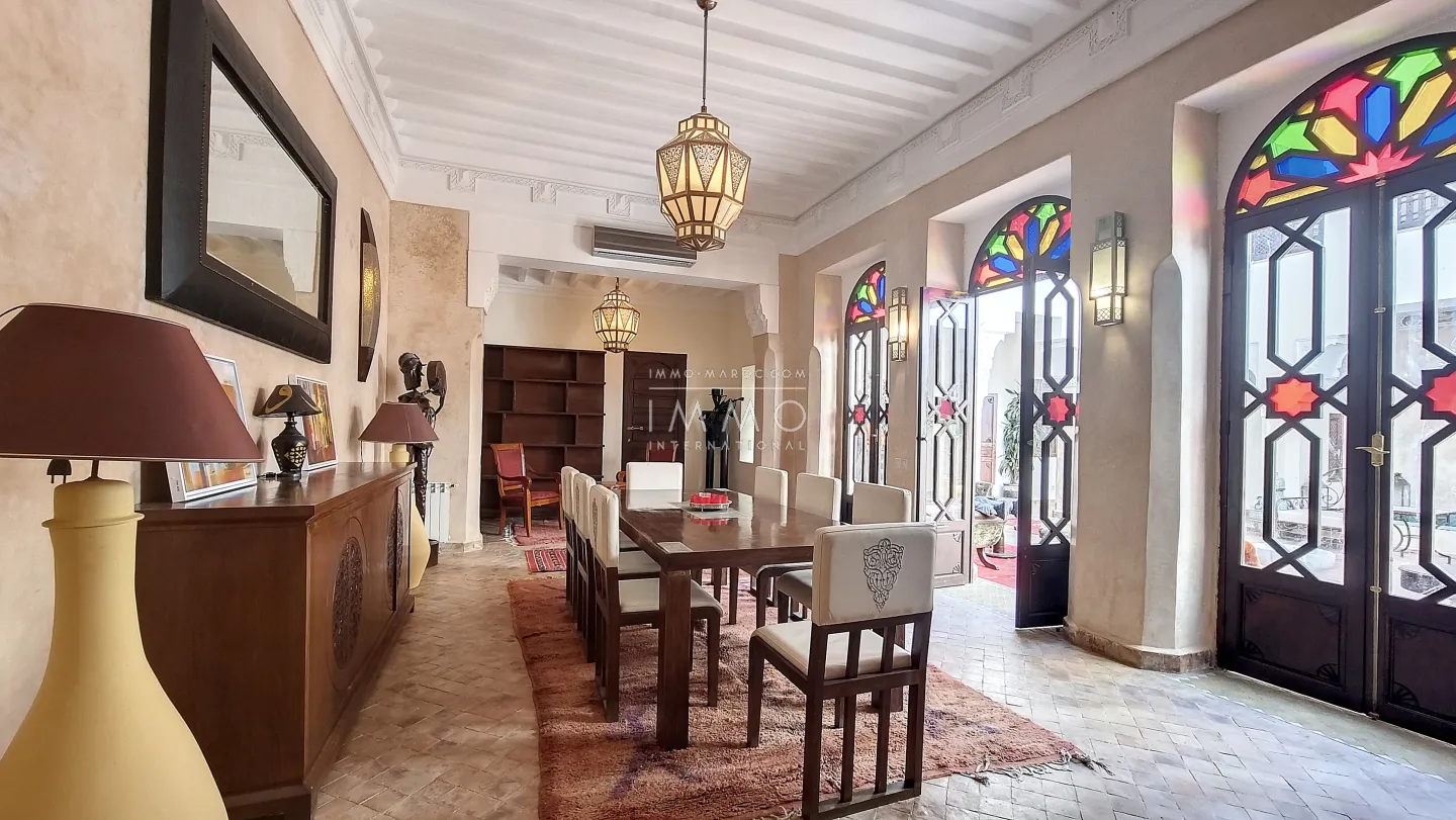 Riad rénové marocain épuré marrakech