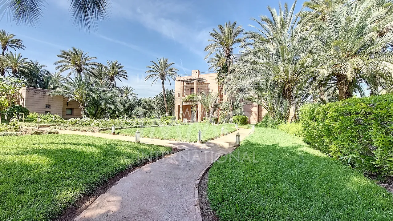 Tres belle propriété a vendre  situe au cœur de la palmeraie de marrakech