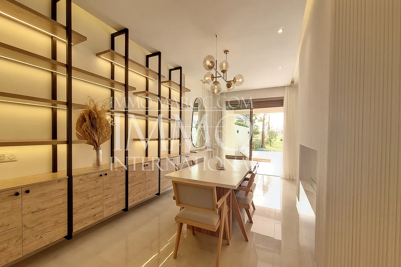 Superbe villa  contemporaine a vendre en premiere ligne de golf 