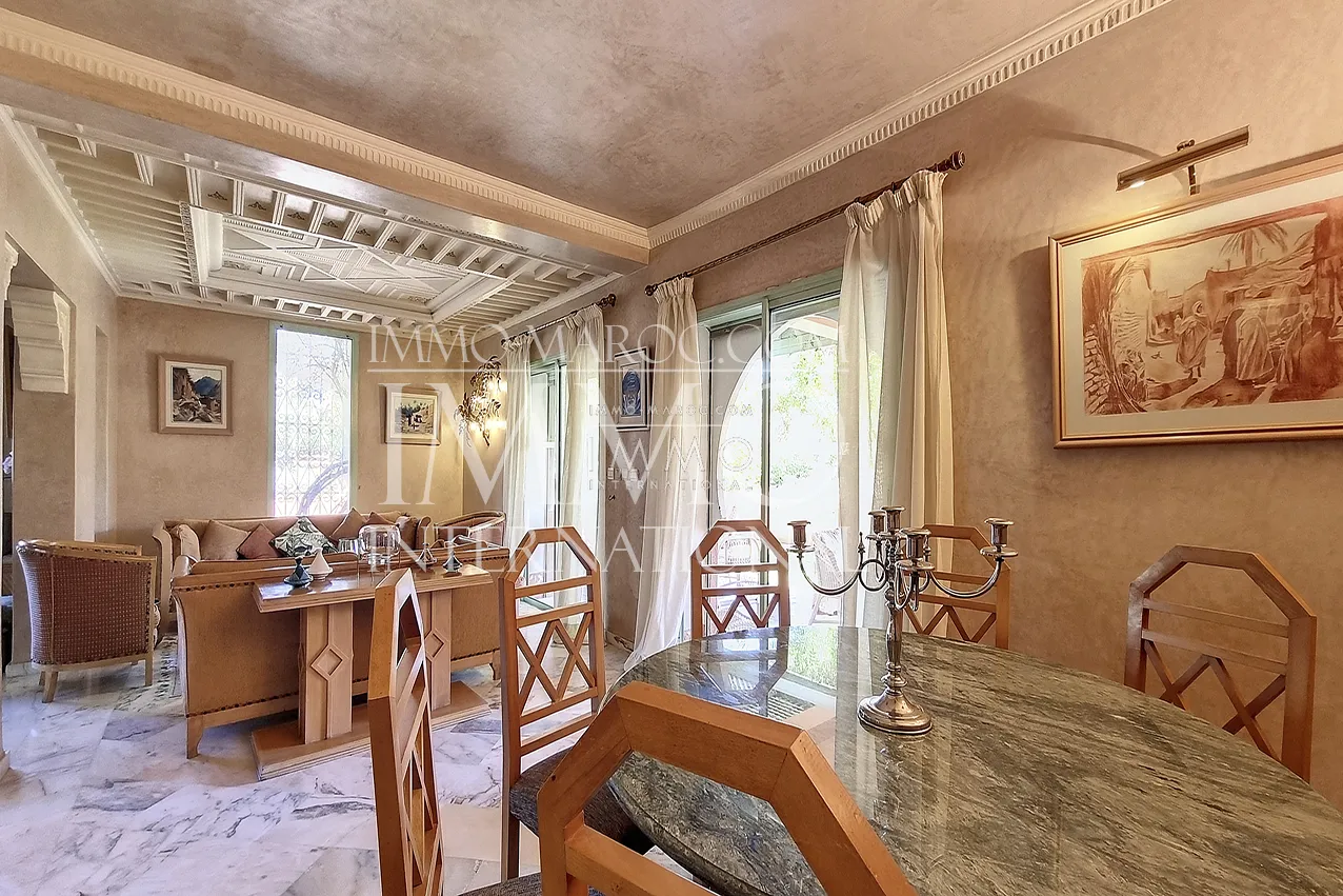 Affaire a saisir duplex a vendre de 4 chambres en plein coeur de la plameraie 