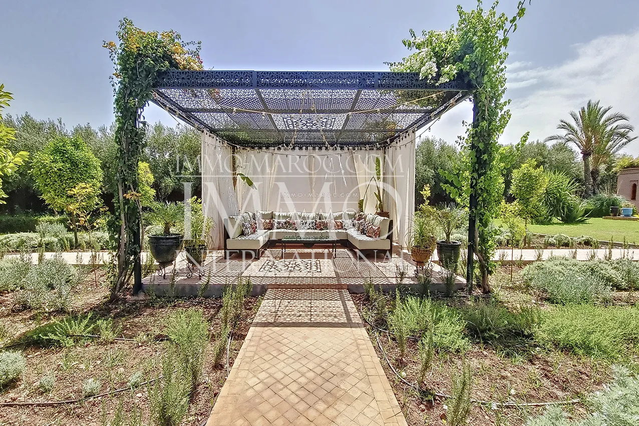 Villa d'architecture marocaine a vendre  dans une domaine privé marrakech