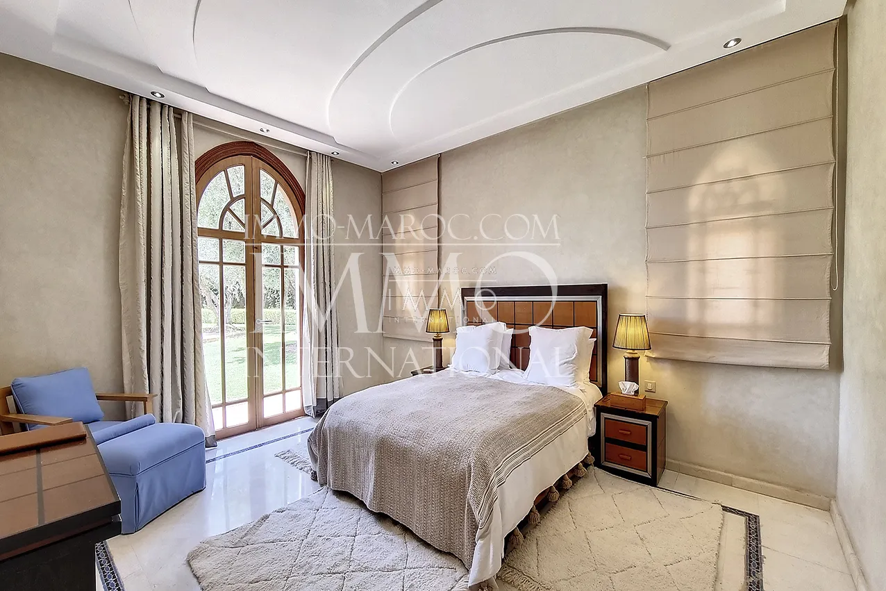 Villa d'architecture marocaine a vendre  dans une domaine privé marrakech