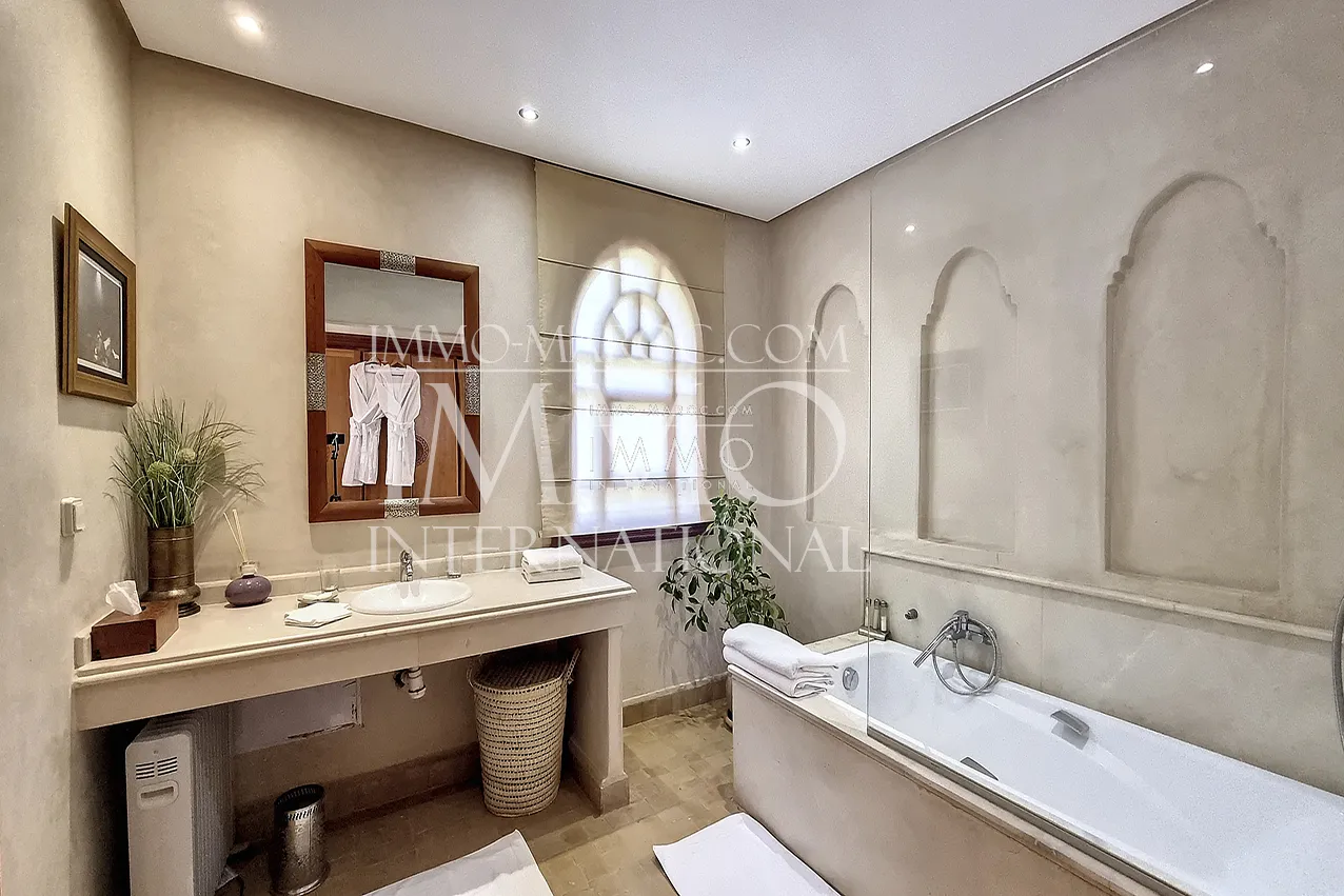 Villa d'architecture marocaine a vendre  dans une domaine privé marrakech
