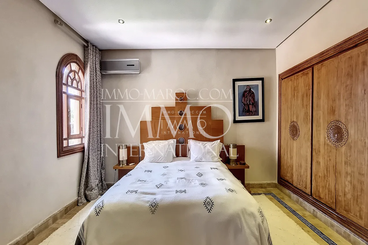 Villa d'architecture marocaine a vendre  dans une domaine privé marrakech