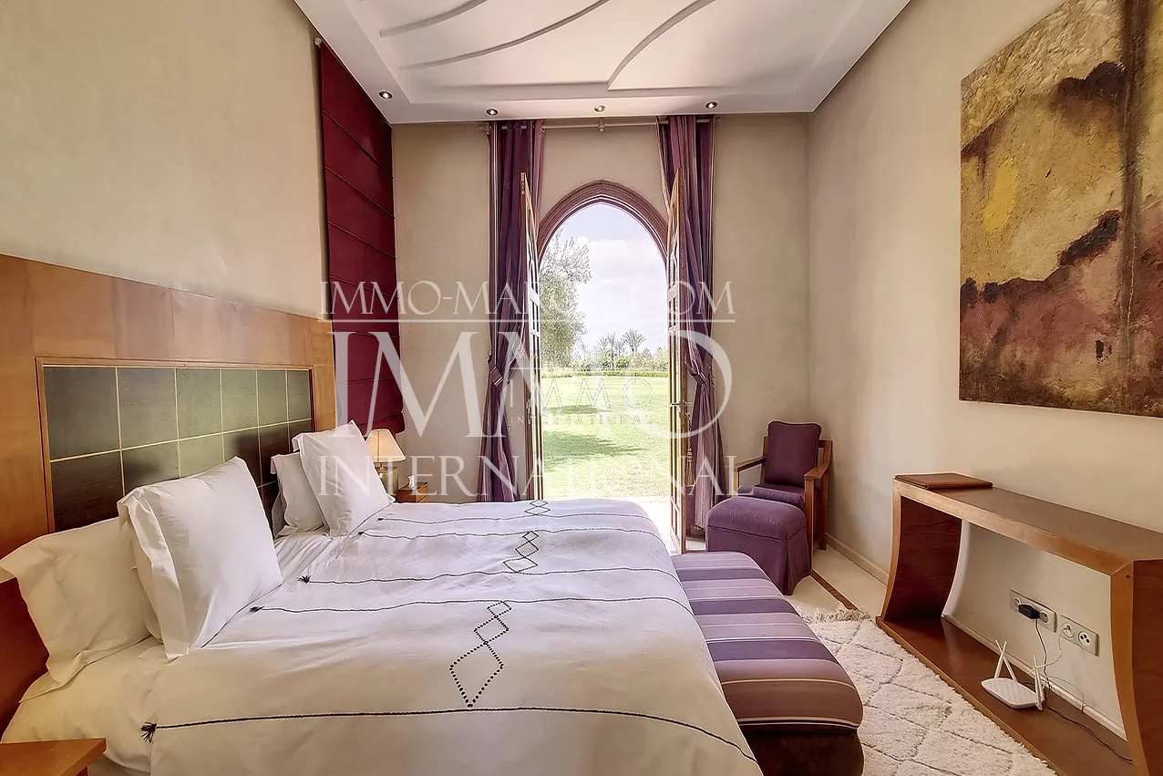 Villa d'architecture marocaine a vendre  dans une domaine privé marrakech