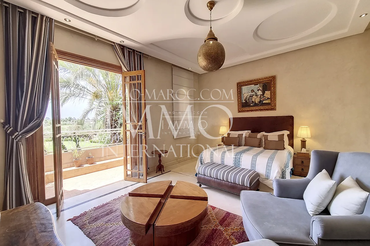 Villa d'architecture marocaine a vendre  dans une domaine privé marrakech