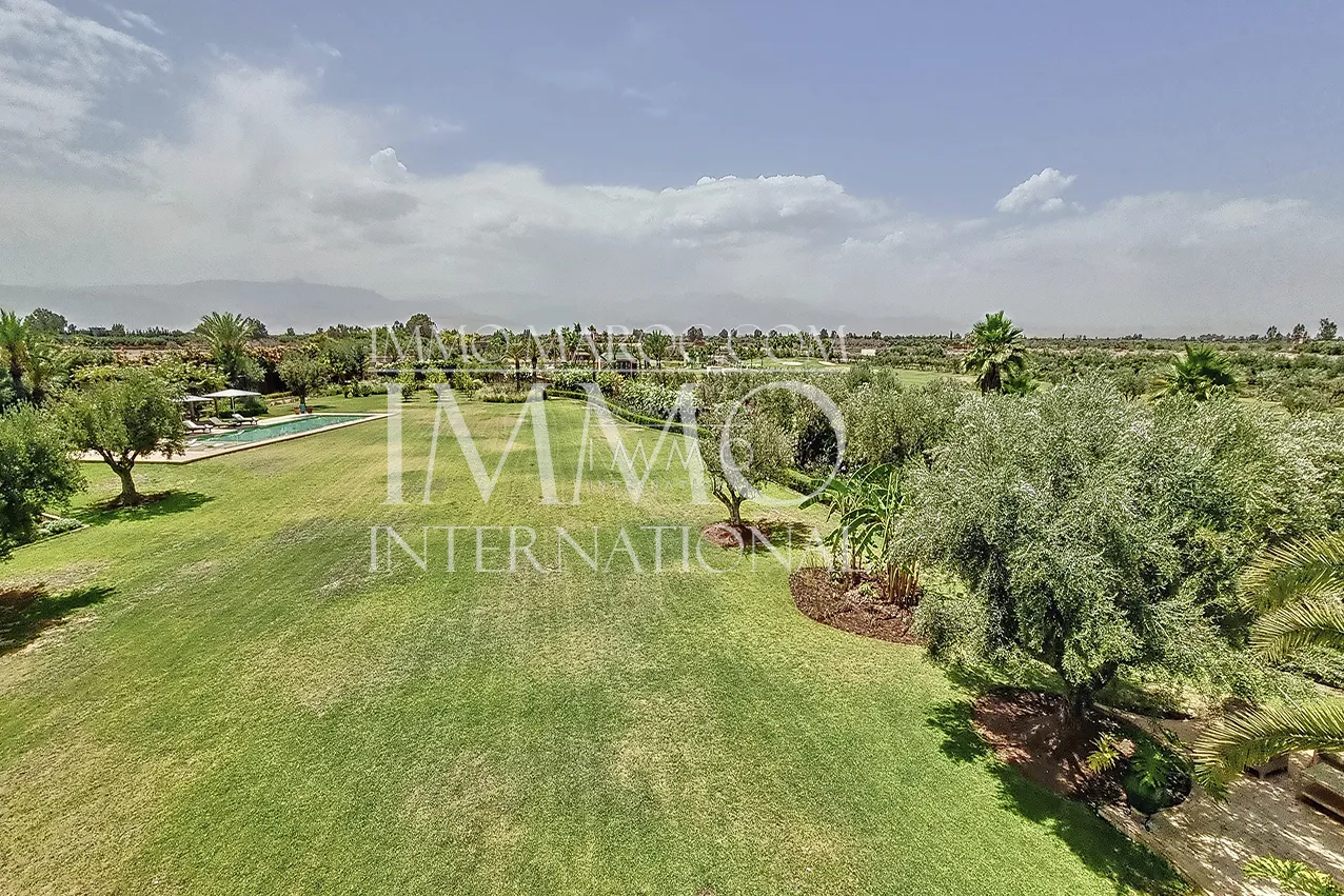 Villa d'architecture marocaine a vendre  dans une domaine privé marrakech