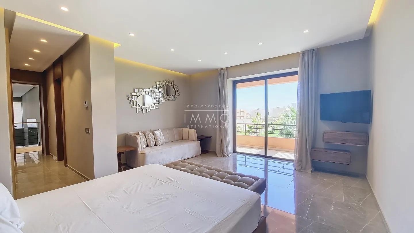 Impressionnante villa contemporaine en vente en première ligne de golf marrakech 