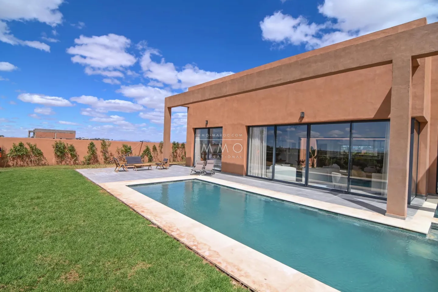 Villa contemporaine a vendre plain pied route amizmiz marrakech