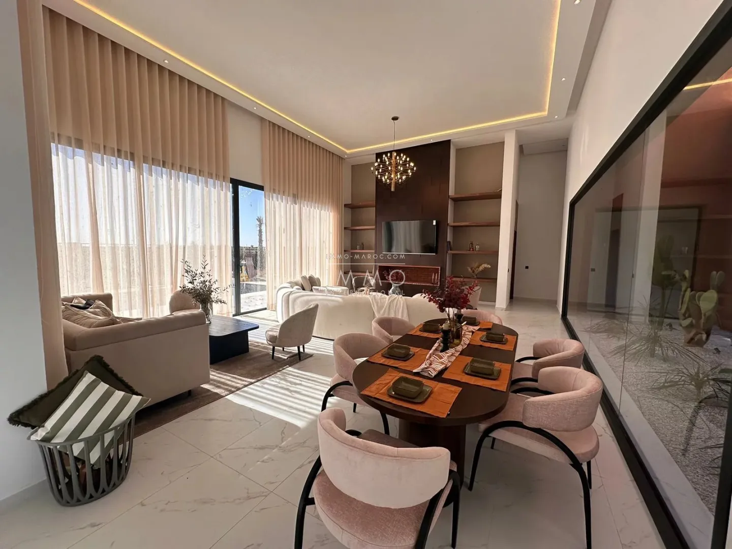 Villa contemporaine a vendre plain pied route amizmiz marrakech