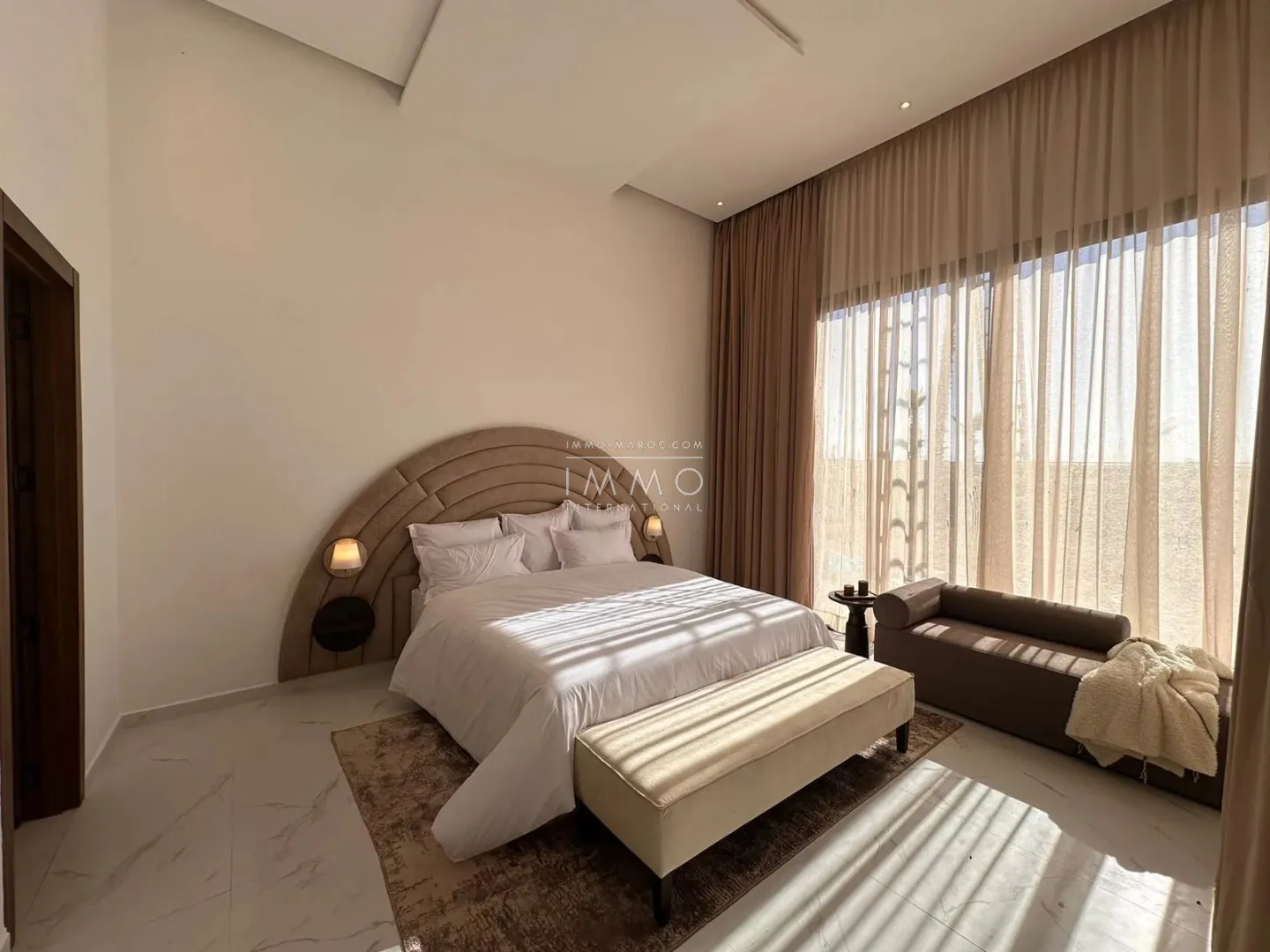 Villa contemporaine a vendre plain pied route amizmiz marrakech