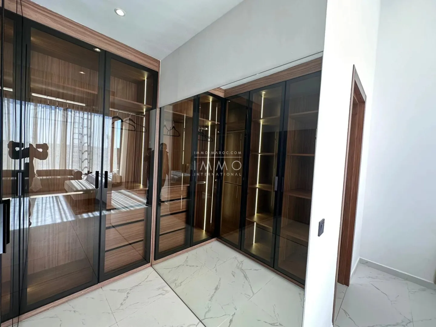 Villa contemporaine a vendre plain pied route amizmiz marrakech