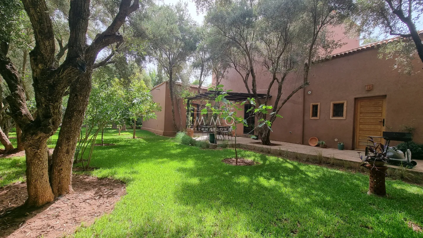 Au pied de la vallée de l'ourika maison  beldi  chic à vendre à marrakech