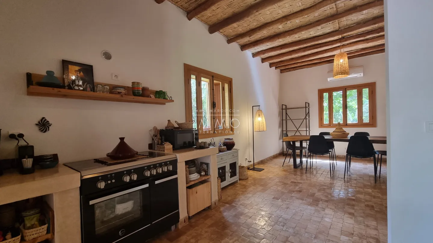 Au pied de la vallée de l'ourika maison  beldi  chic à vendre à marrakech