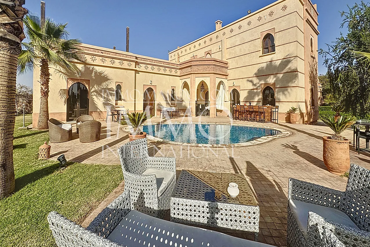 Villa autorisée maison d’hôtes – À vendre à marrakech