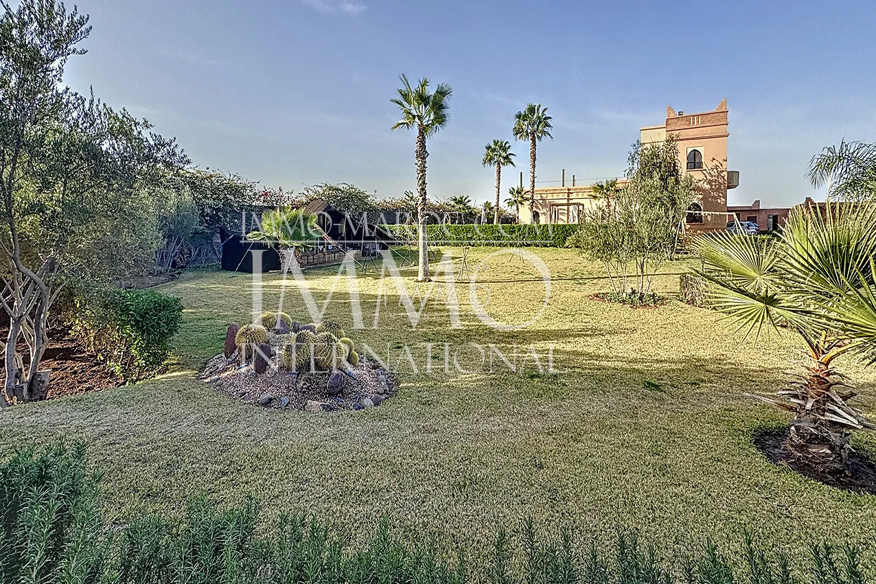 Villa autorisée maison d’hôtes – À vendre à marrakech