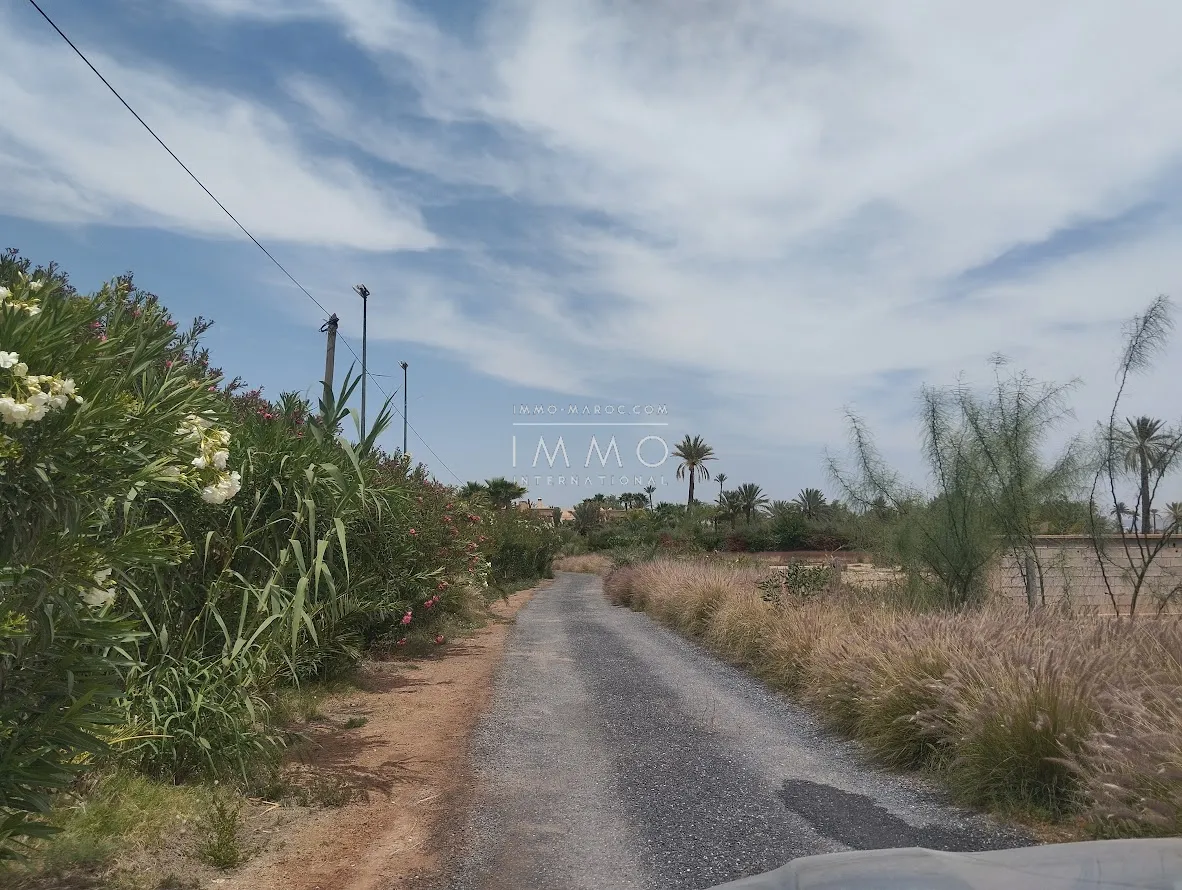Terrain un hectare pour 4 villas a 12 km de marrakech