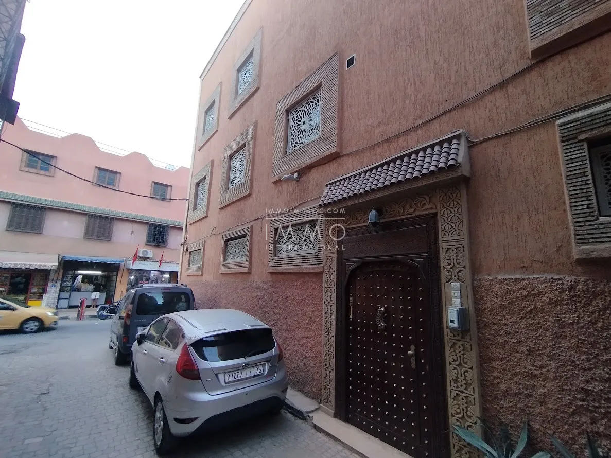 Maison commerciale avec trois appartements – médina de marrakech