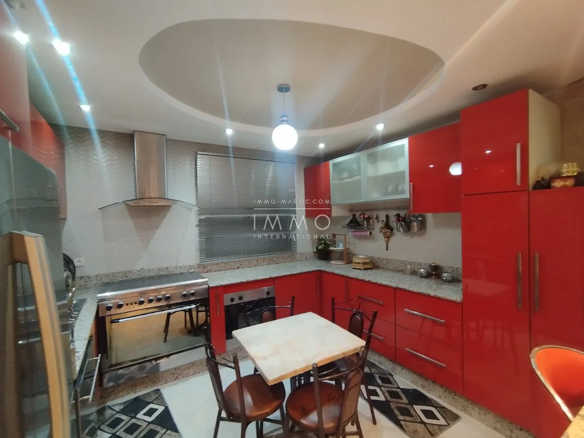 Maison commerciale avec trois appartements – médina de marrakech