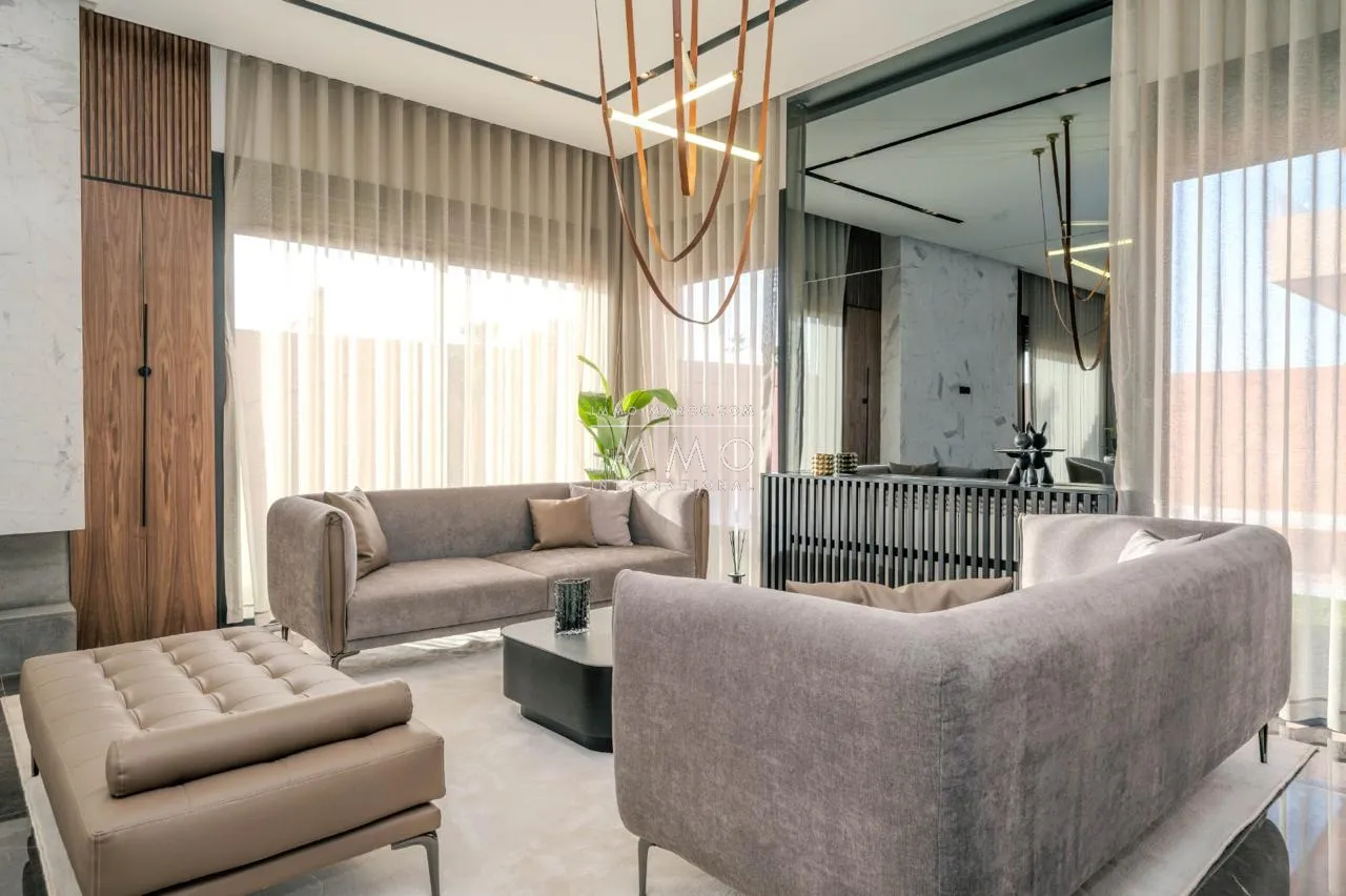 Villa comptemporaine a vendre avec vna km 10