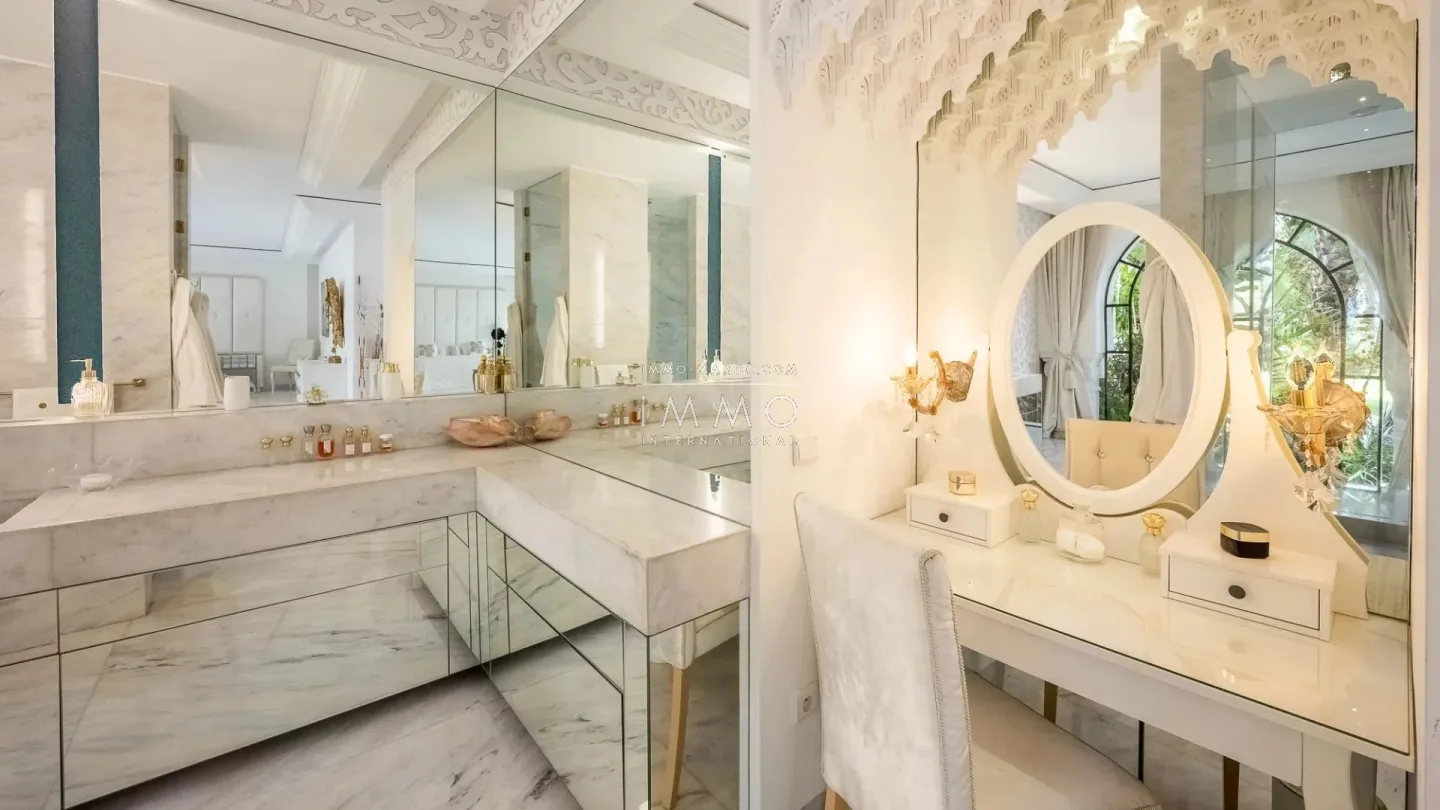 Villa de luxe  de plain-pied avec jardin d'exception