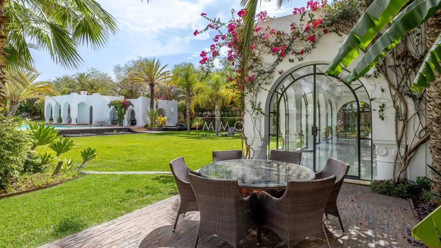 Villa de luxe  de plain-pied avec jardin d'exception