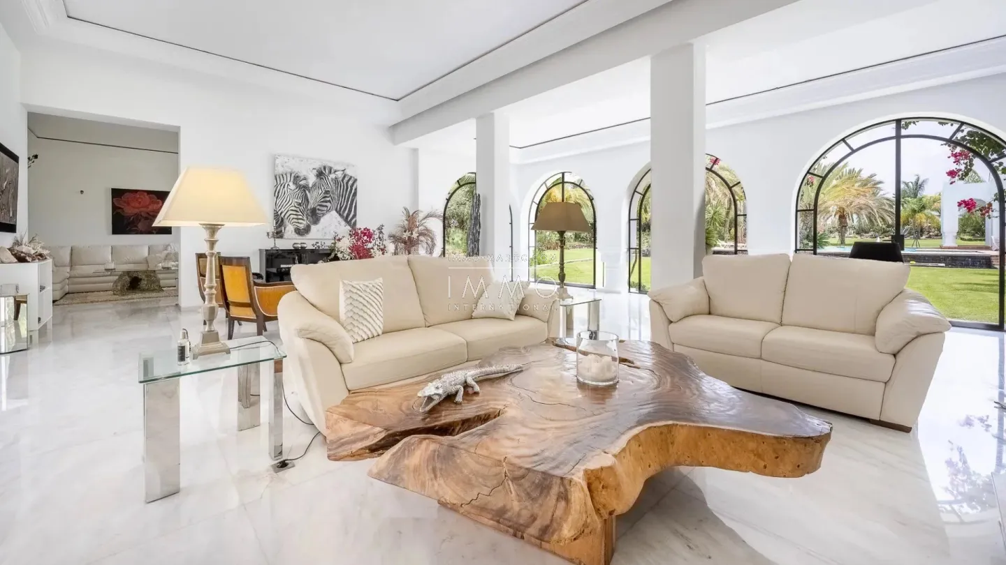 Villa de luxe  de plain-pied avec jardin d'exception