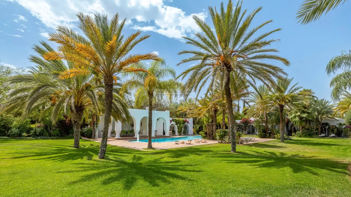 Villa de luxe  de plain-pied avec jardin d'exception