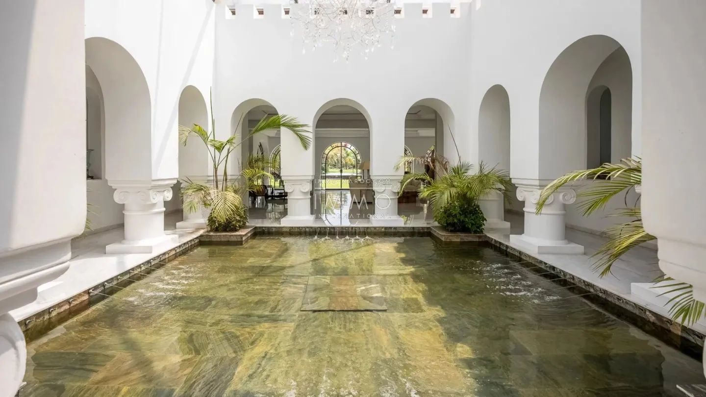 Villa de luxe  de plain-pied avec jardin d'exception